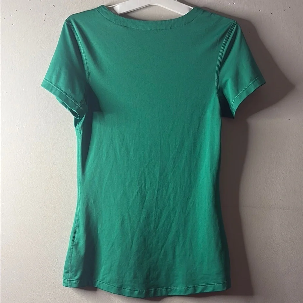 Nike Dri-Fit Green Fitted Short Sleeve T-Shirt